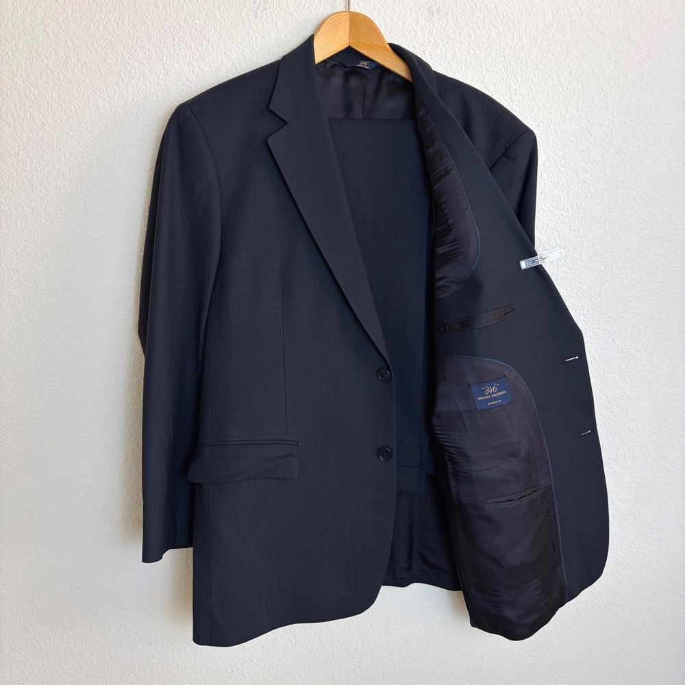 Brooks Brothers 346 Mens Navy Pinstripe Wool Stretch Suit 45R W38 L31